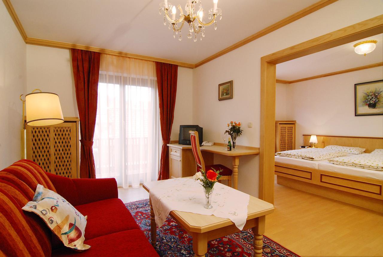 Hotel Am Kureck Bad Wiessee Exterior photo